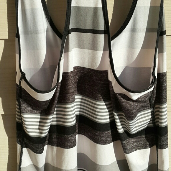 Xersion Monochromatic Black & White Grey-scale Striped Racerback Tank Top - Picture 8 of 16